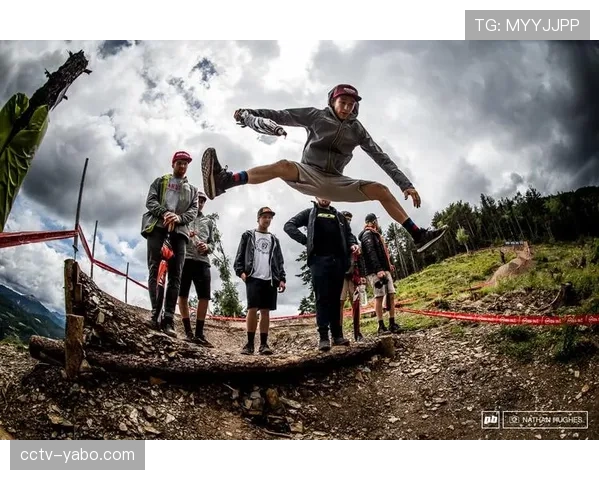 世界杯山地自行车系列赛巴西站前瞻：泥泞赛道与高温的双重考验